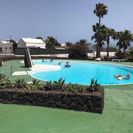 Basement Apartment Very Large Fantastic Location Playa Blanca  Exterior foto