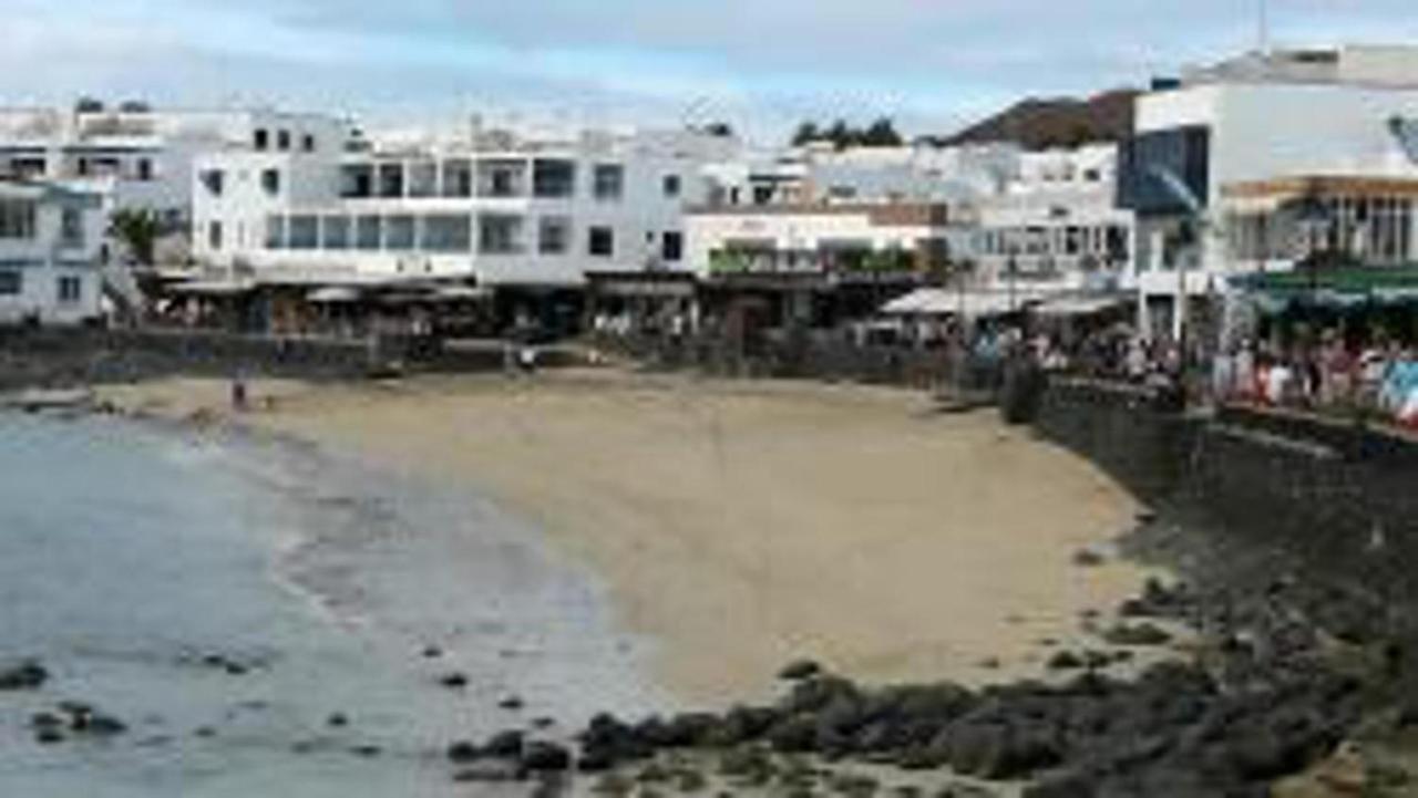 Basement Apartment Very Large Fantastic Location Playa Blanca  Exterior foto