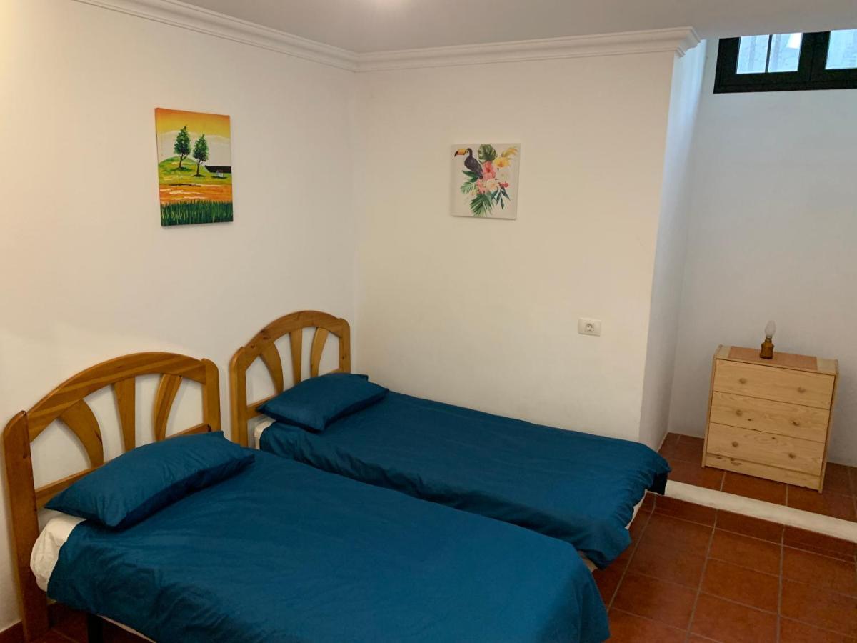Basement Apartment Very Large Fantastic Location Playa Blanca  Exterior foto