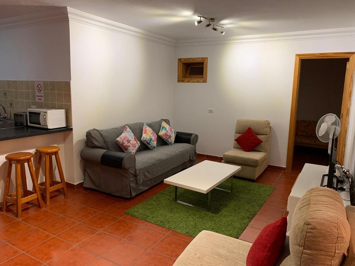 Basement Apartment Very Large Fantastic Location Playa Blanca  Exterior foto